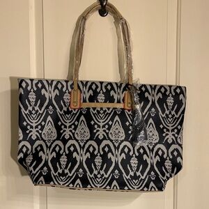 Stella & Dot Black and Gray Patterned Tote Bag NEW